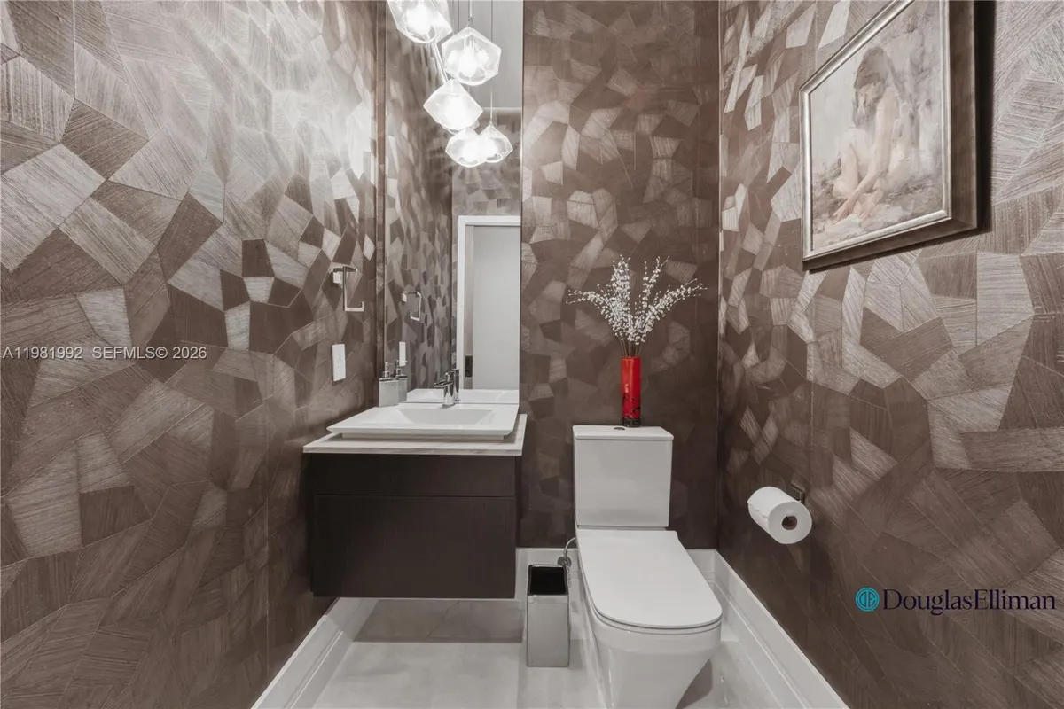 2900 NE 7th Ave # 4904, Miami FL 33137