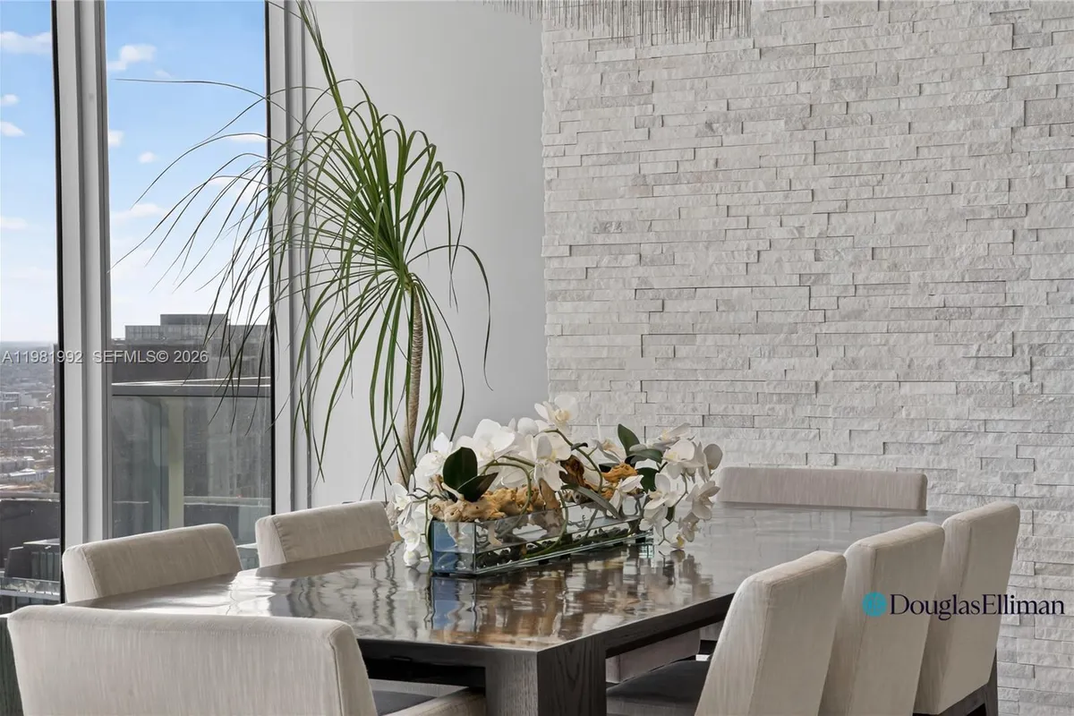 2900 NE 7th Ave # 4904, Miami FL 33137