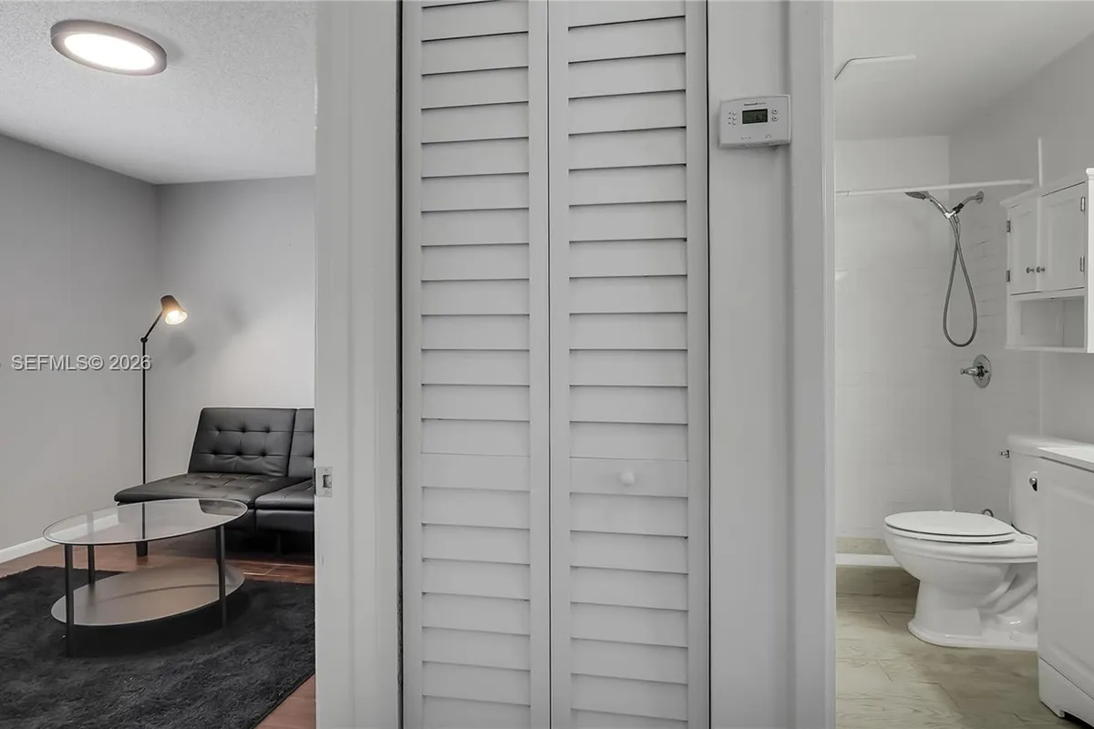 2056 SW 81st Way, Davie FL 33324