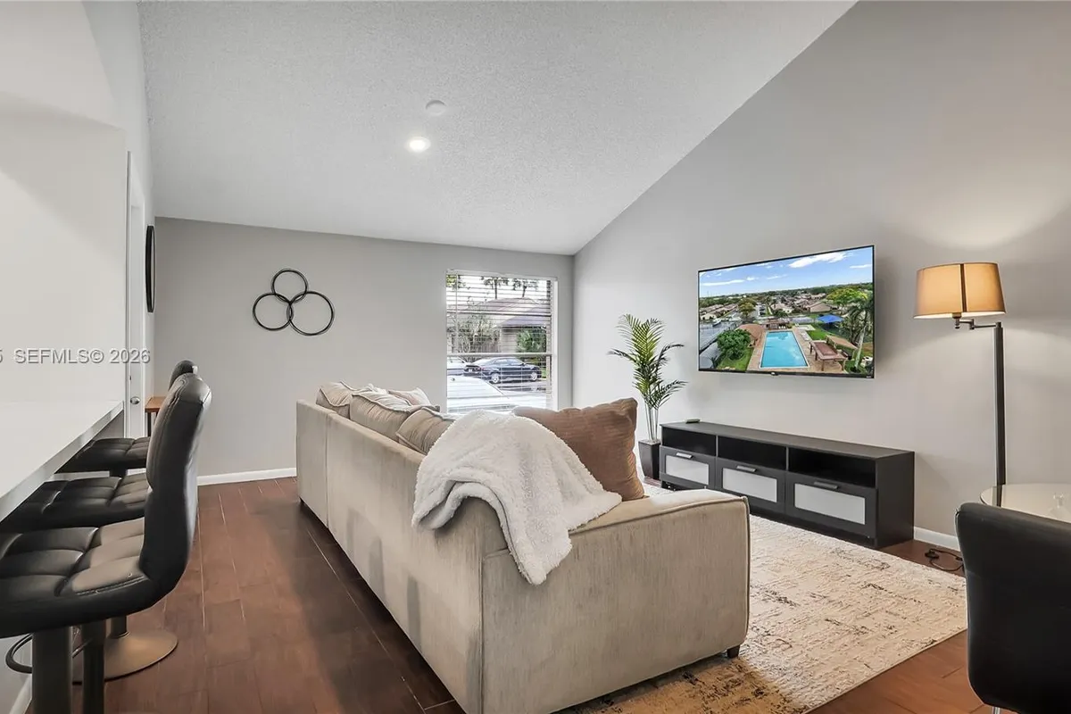 2056 SW 81st Way, Davie FL 33324