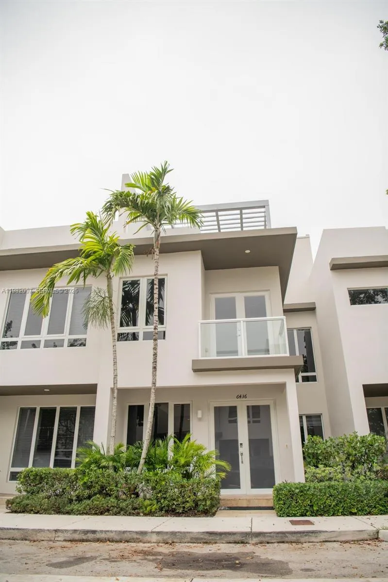 6436 NW 104th Ct, Doral FL 33178