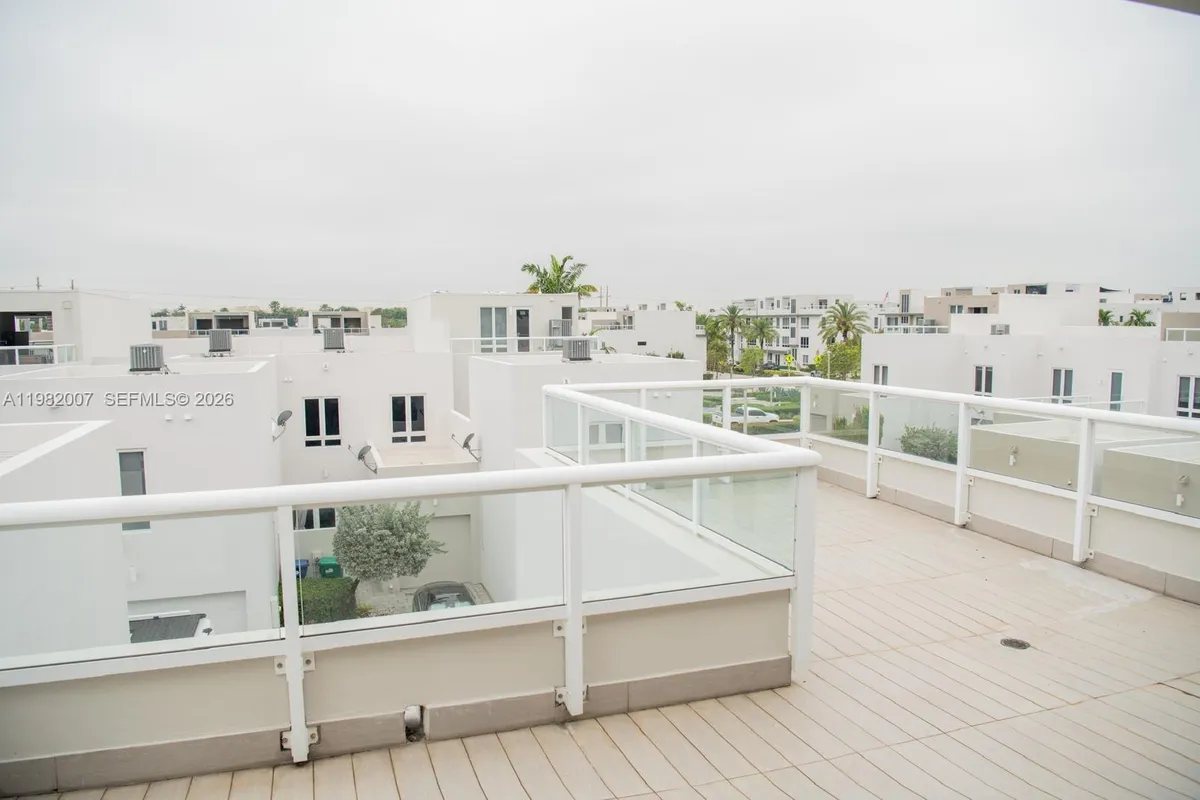 6436 NW 104th Ct, Doral FL 33178