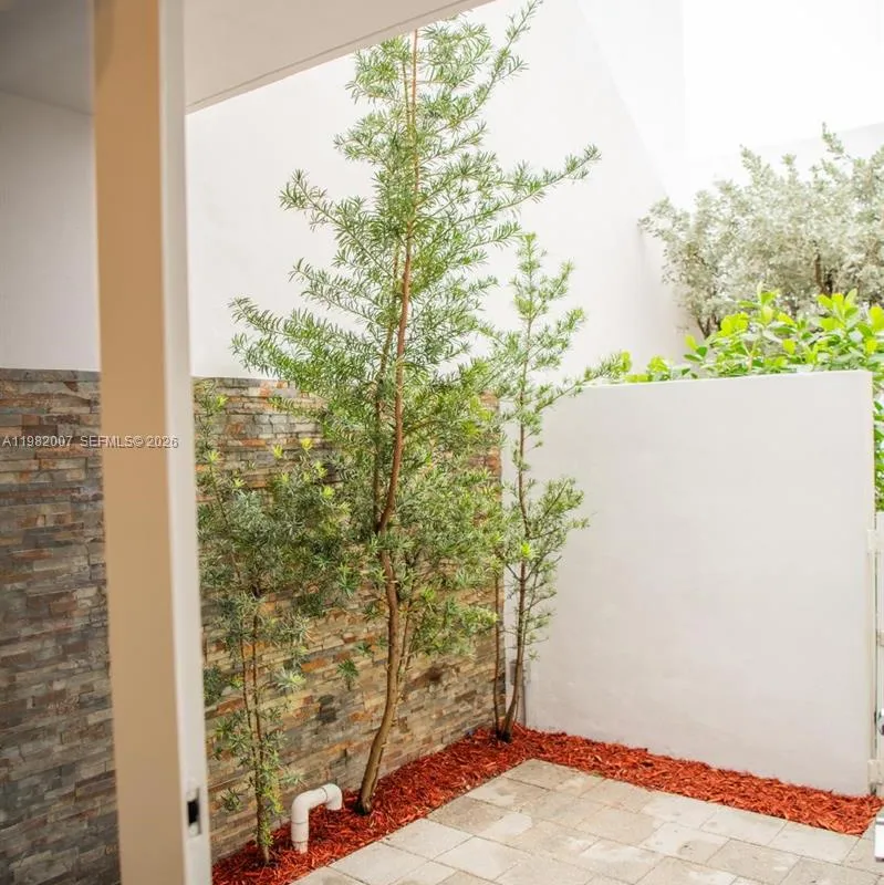 6436 NW 104th Ct, Doral FL 33178