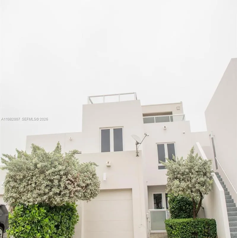 6436 NW 104th Ct, Doral FL 33178