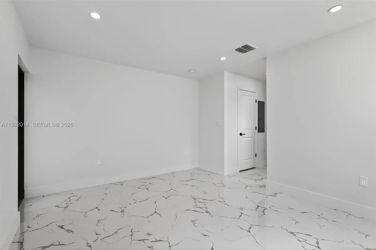 4311 NW 32nd Ave, Miami FL 33142