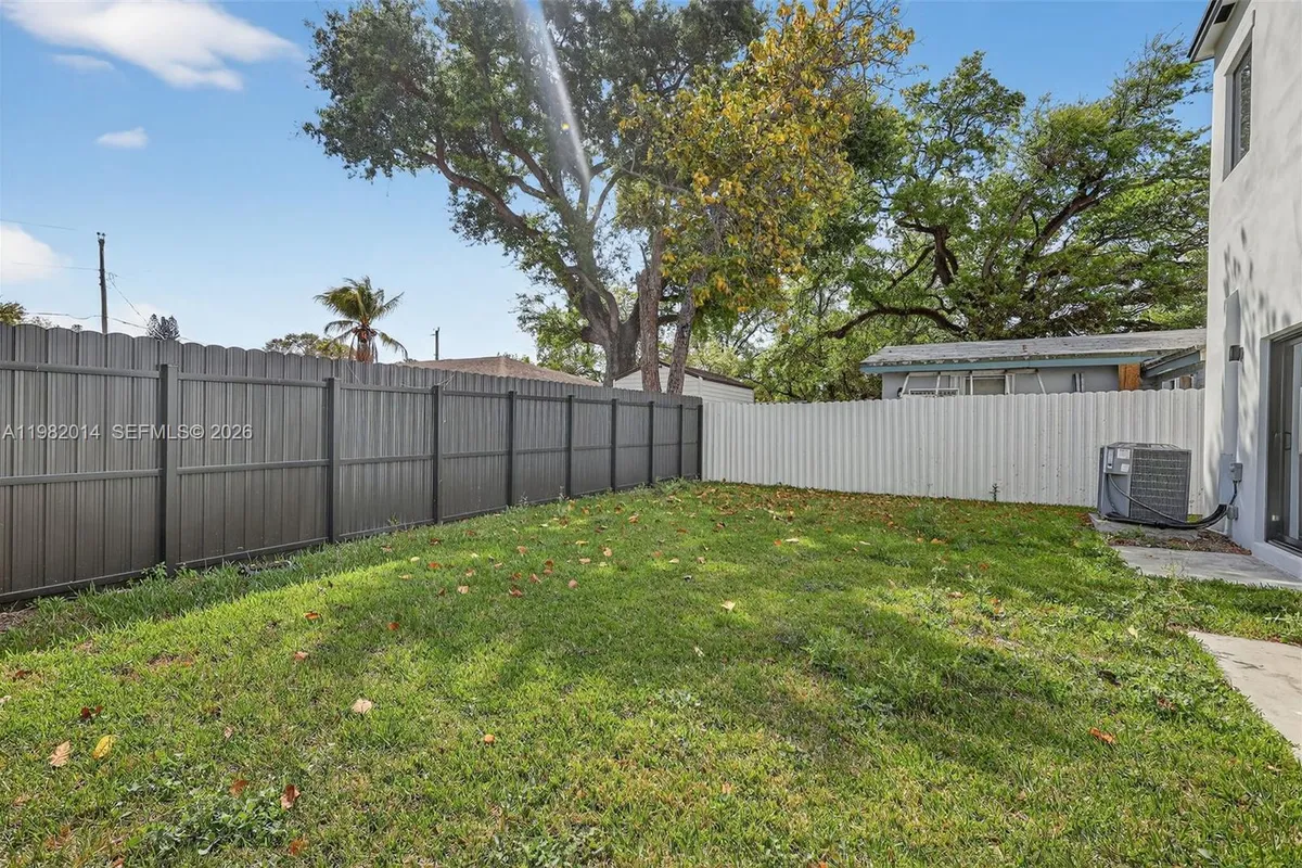 4311 NW 32nd Ave, Miami FL 33142