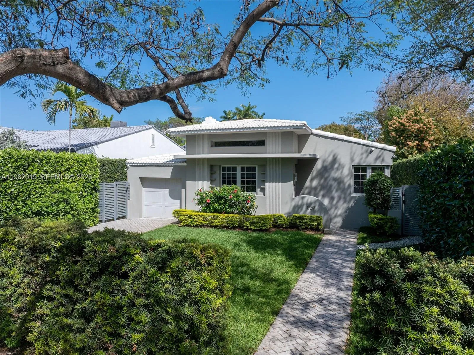 1729 Lenox Ave, Miami Beach FL 33139