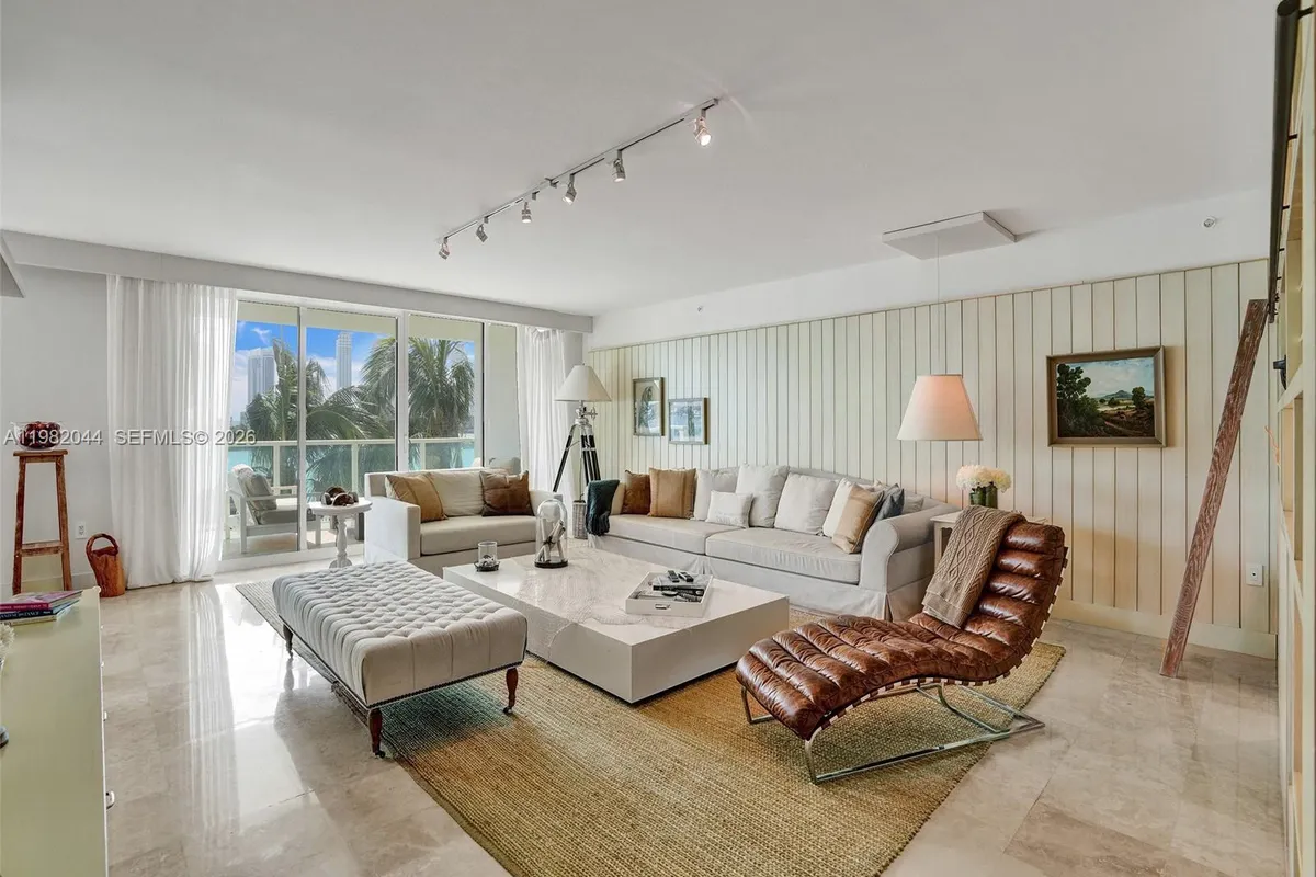 3201 NE 183rd St # 301, Aventura FL 33160