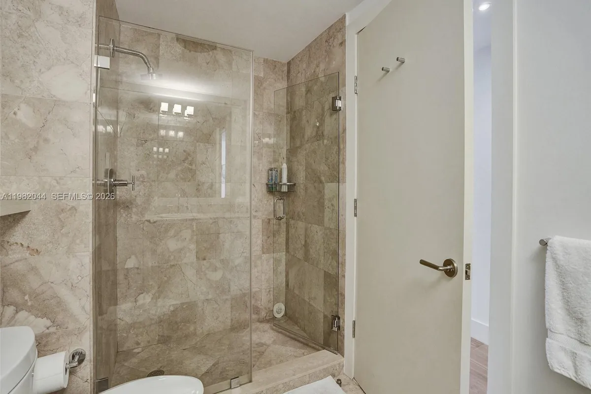 3201 NE 183rd St # 301, Aventura FL 33160