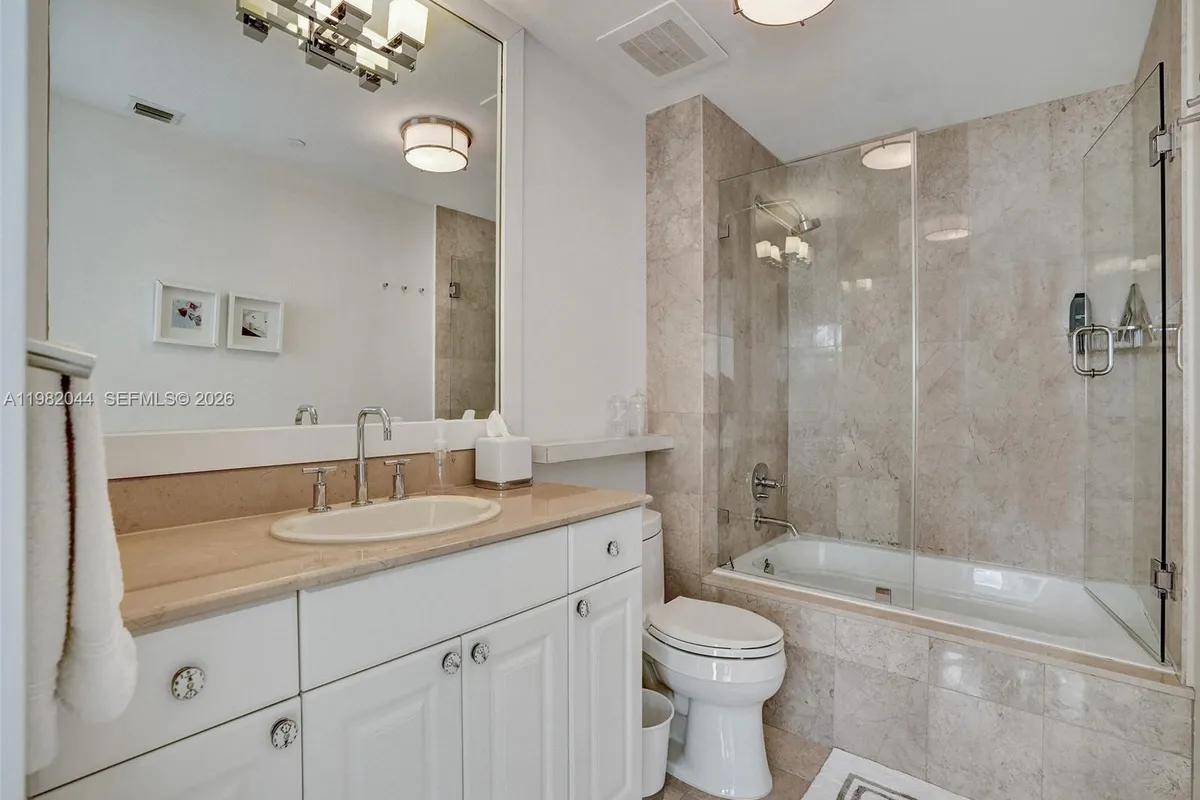 3201 NE 183rd St # 301, Aventura FL 33160