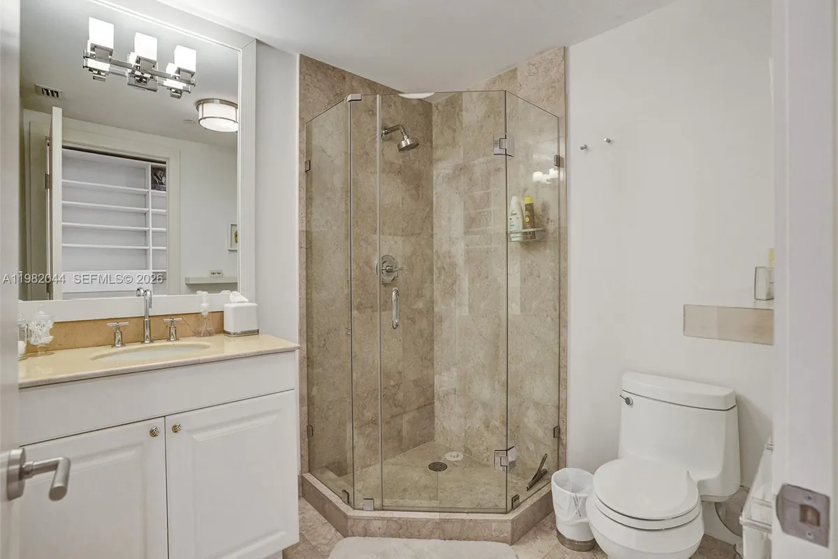 3201 NE 183rd St # 301, Aventura FL 33160