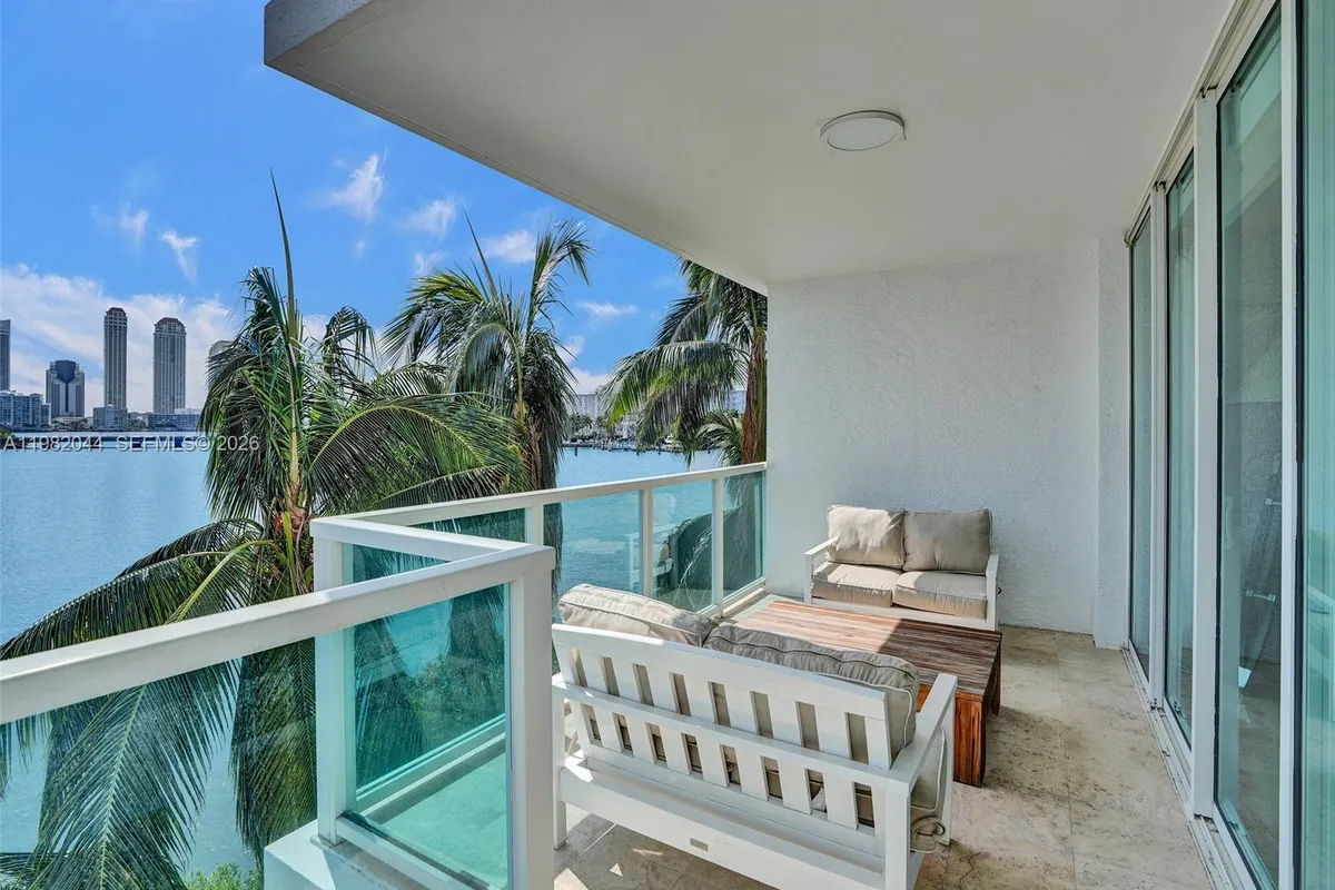 3201 NE 183rd St # 301, Aventura FL 33160