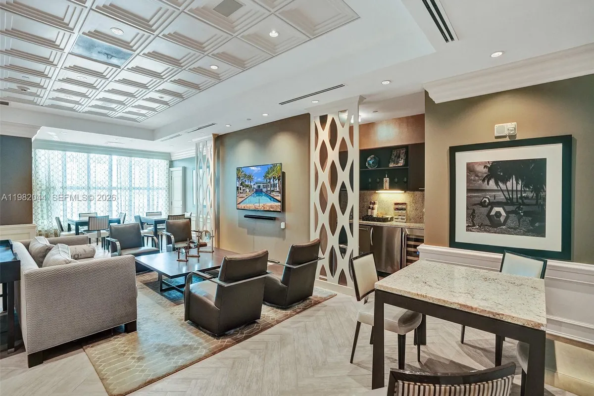 3201 NE 183rd St # 301, Aventura FL 33160