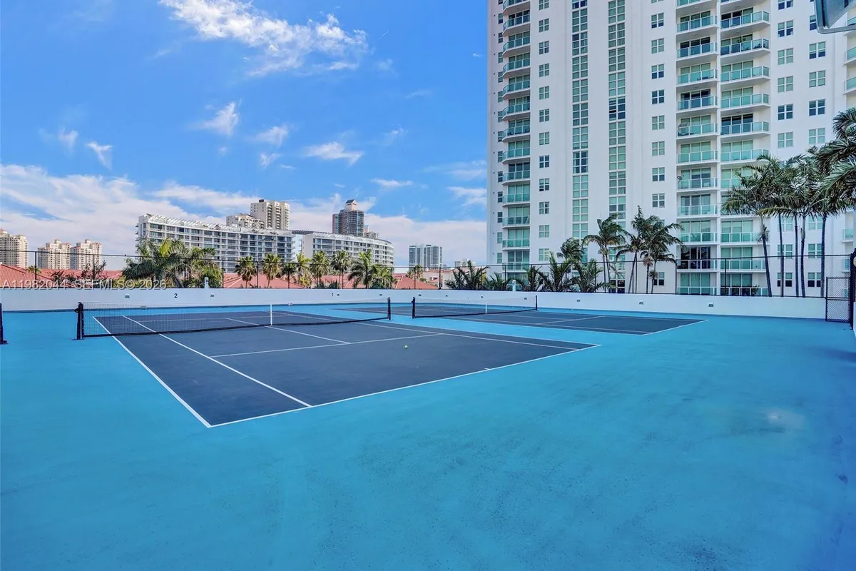 3201 NE 183rd St # 301, Aventura FL 33160