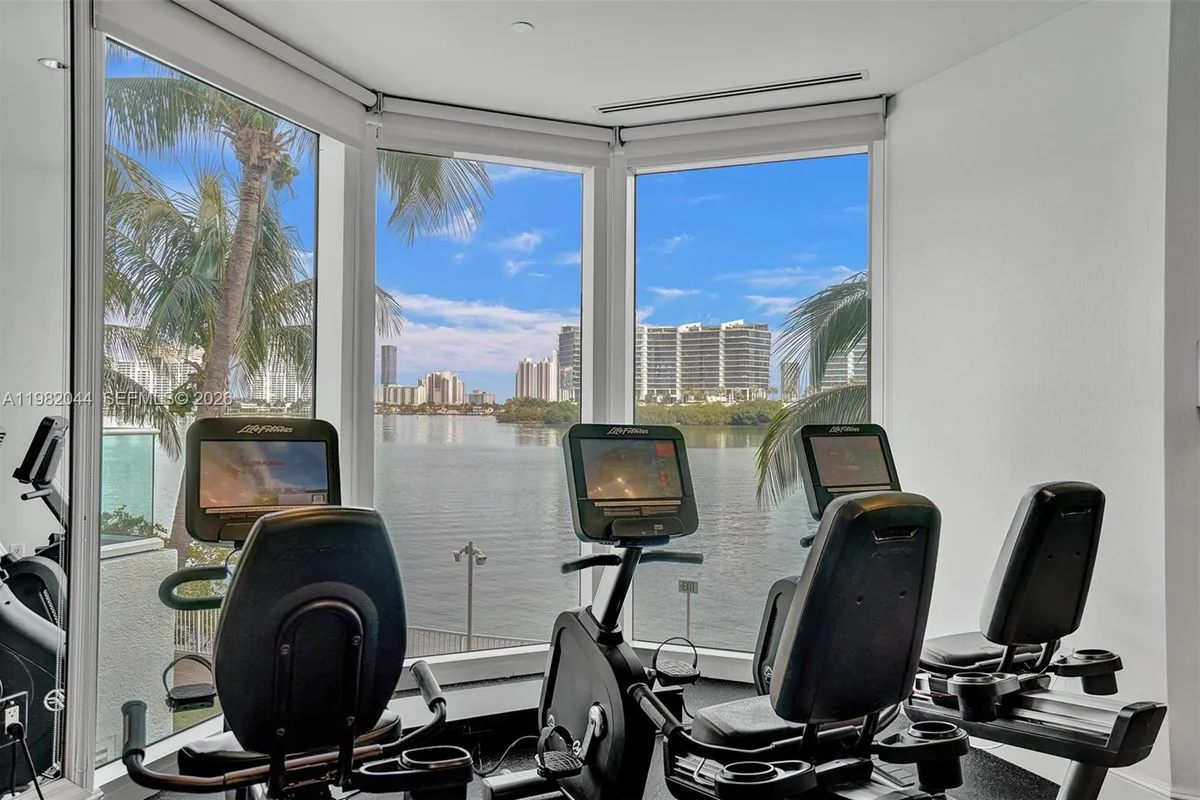 3201 NE 183rd St # 301, Aventura FL 33160