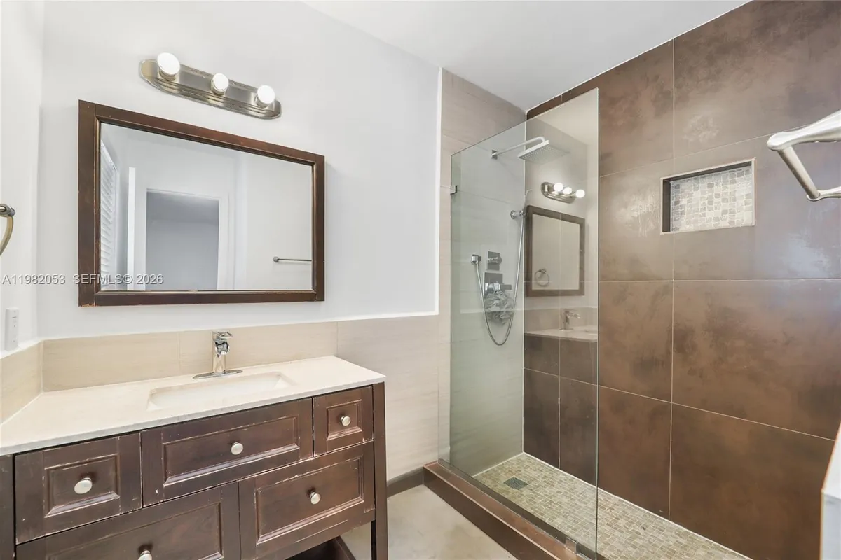 235 Antilla Ave # 7, Coral Gables FL 33134