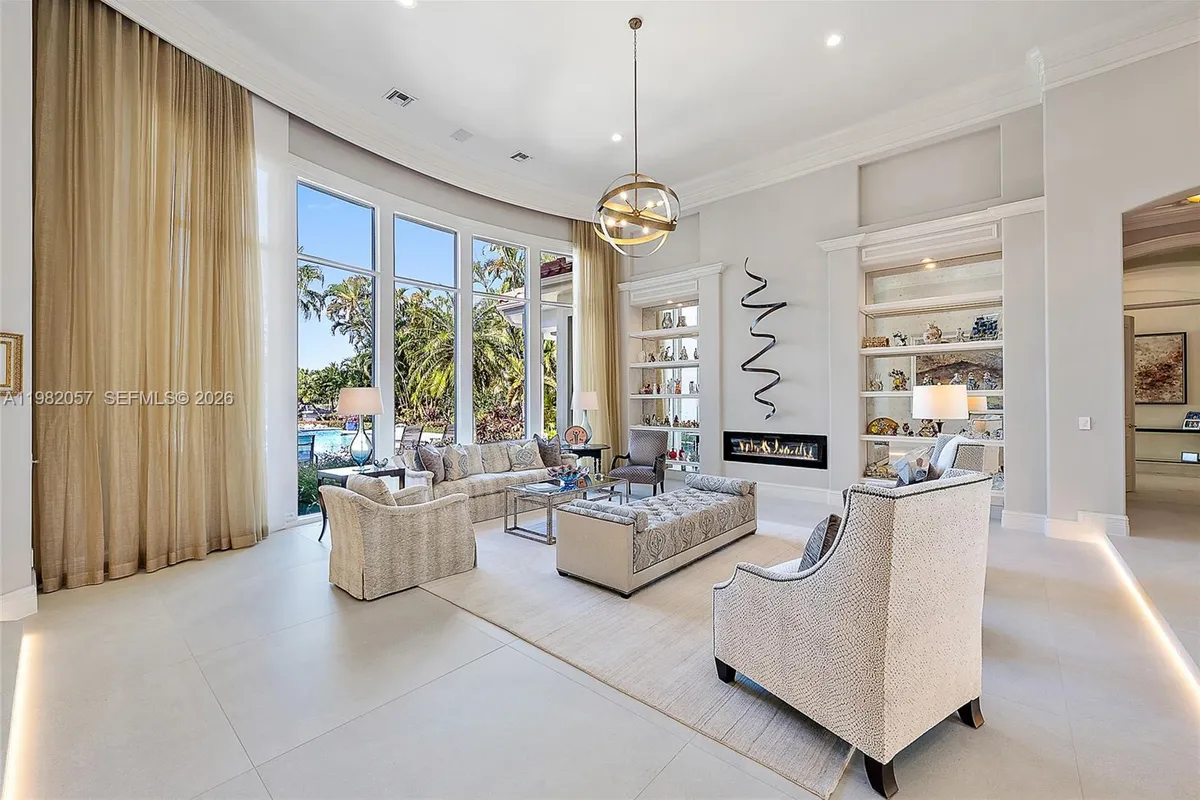 466 Mariner Dr, Jupiter FL 33477