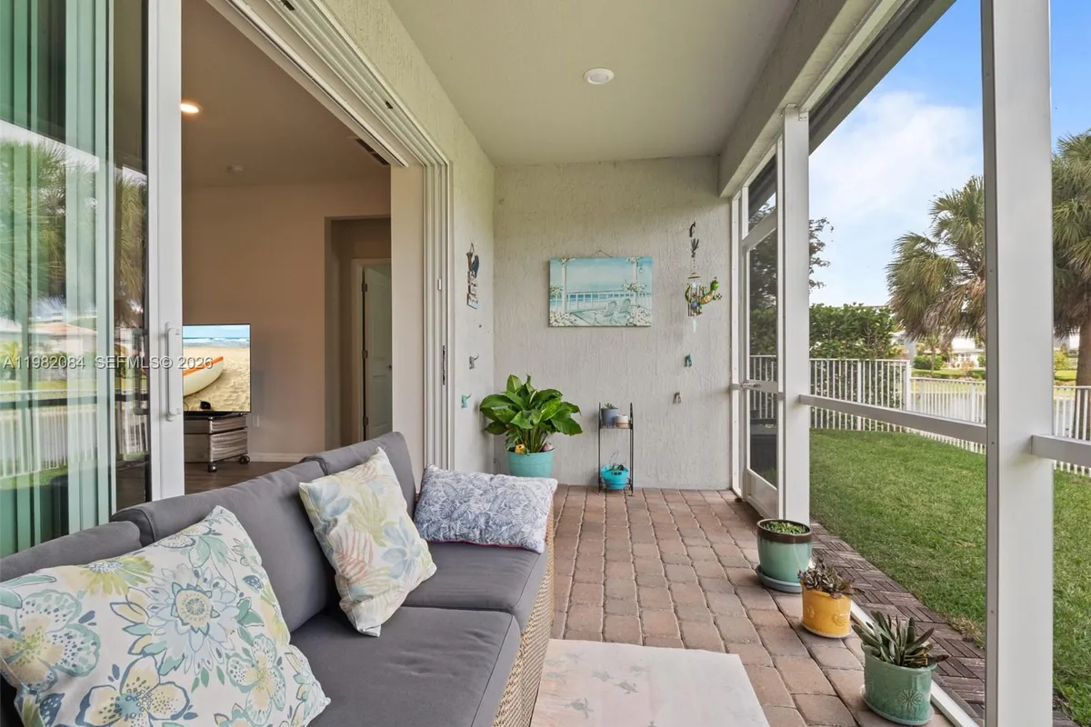 1575 Pongam Ter, Hollywood FL 33021