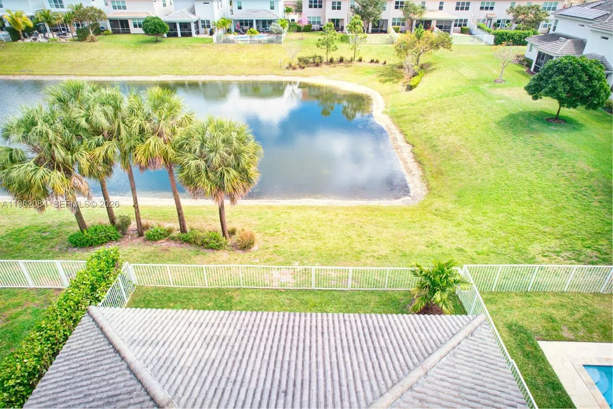 1575 Pongam Ter, Hollywood FL 33021