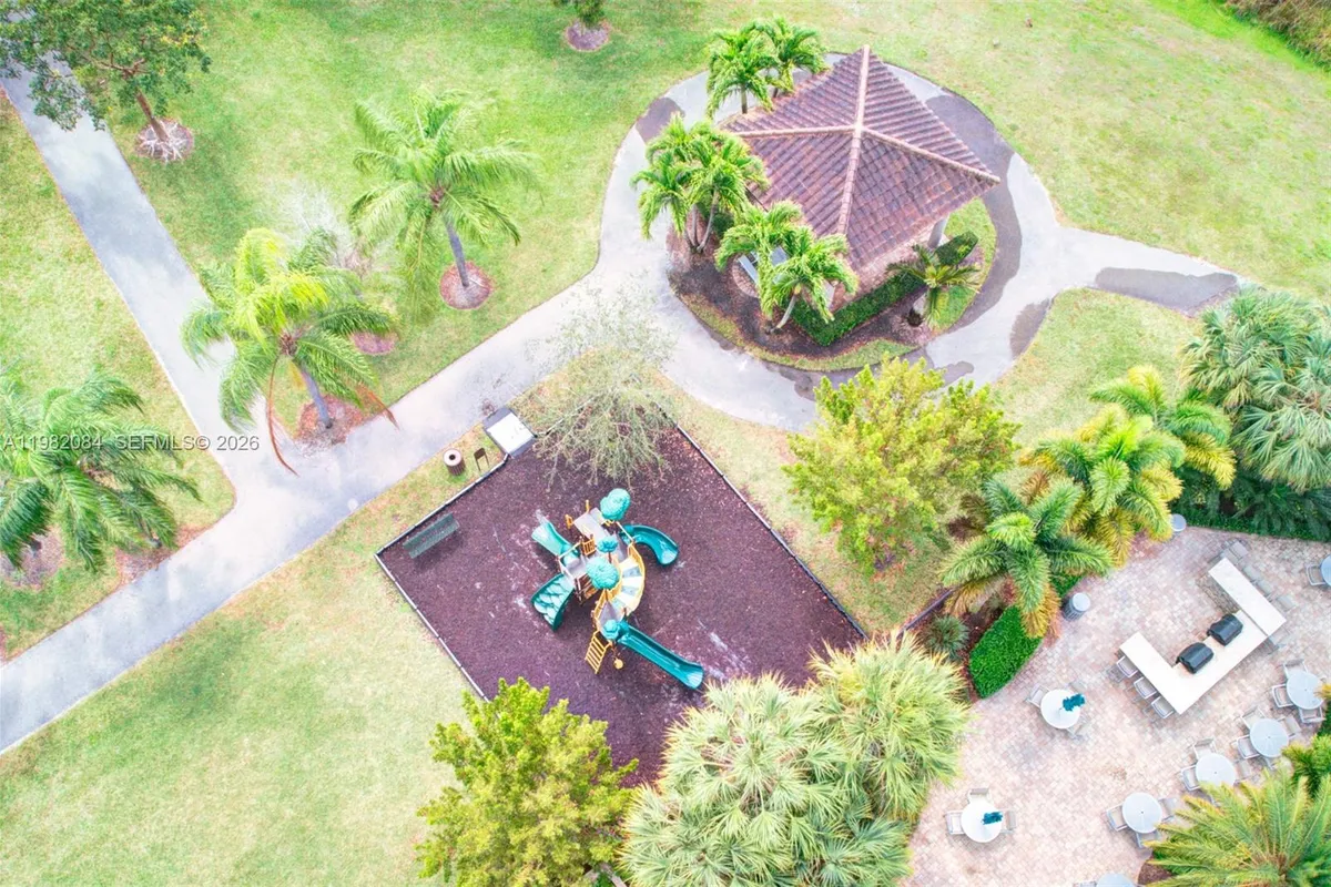 1575 Pongam Ter, Hollywood FL 33021