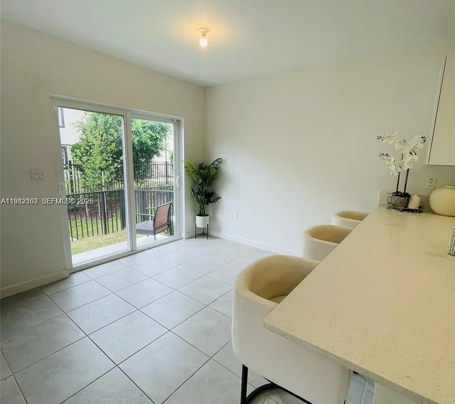 5000 SW 37th St, Pembroke Park FL 33023