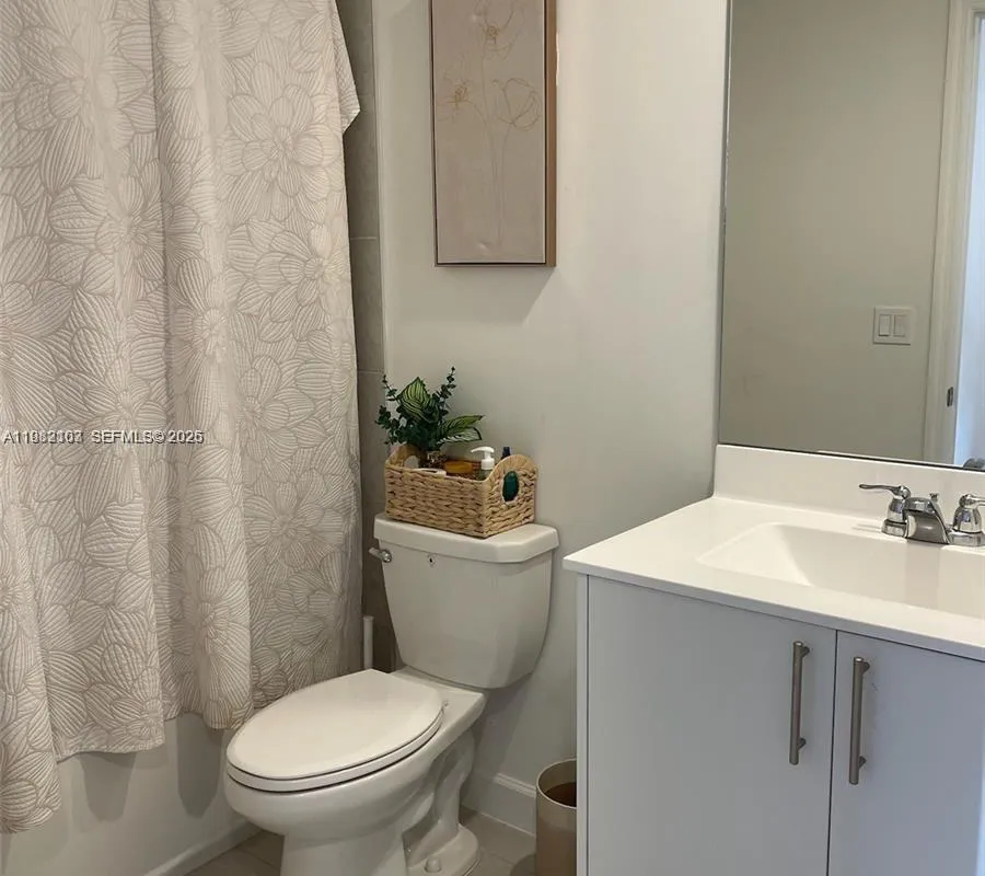 5000 SW 37th St, Pembroke Park FL 33023