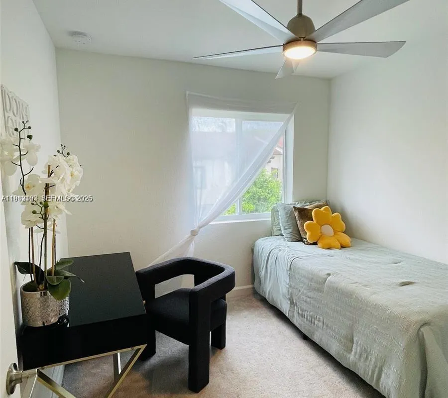 5000 SW 37th St, Pembroke Park FL 33023