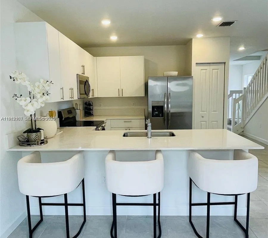 5000 SW 37th St, Pembroke Park FL 33023