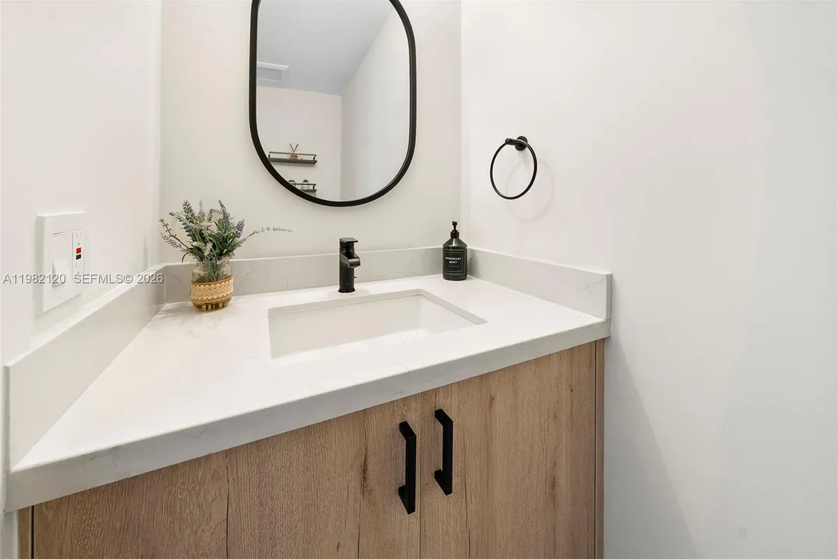 14 San Sebastian Ave, Coral Gables FL 33134