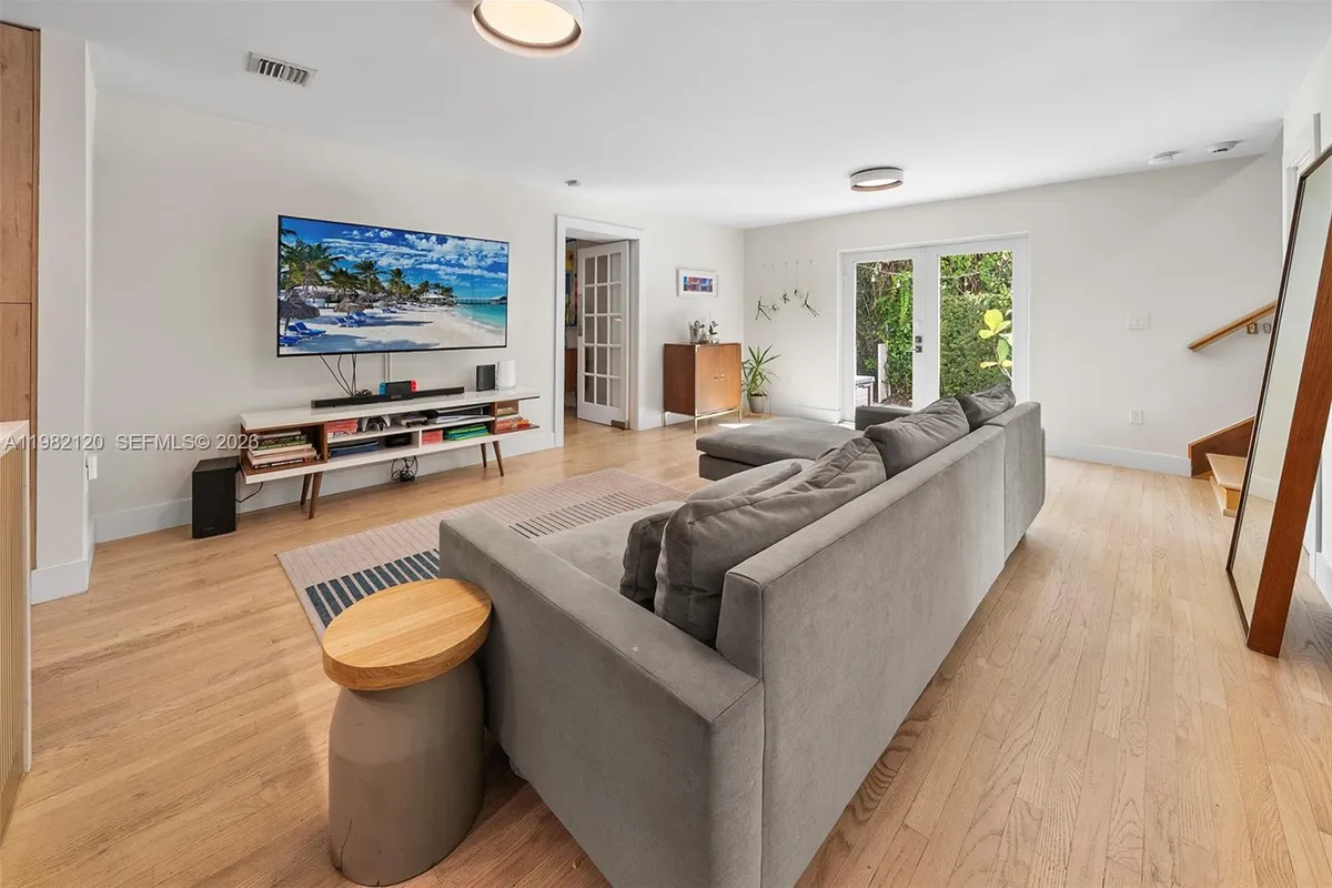 14 San Sebastian Ave, Coral Gables FL 33134