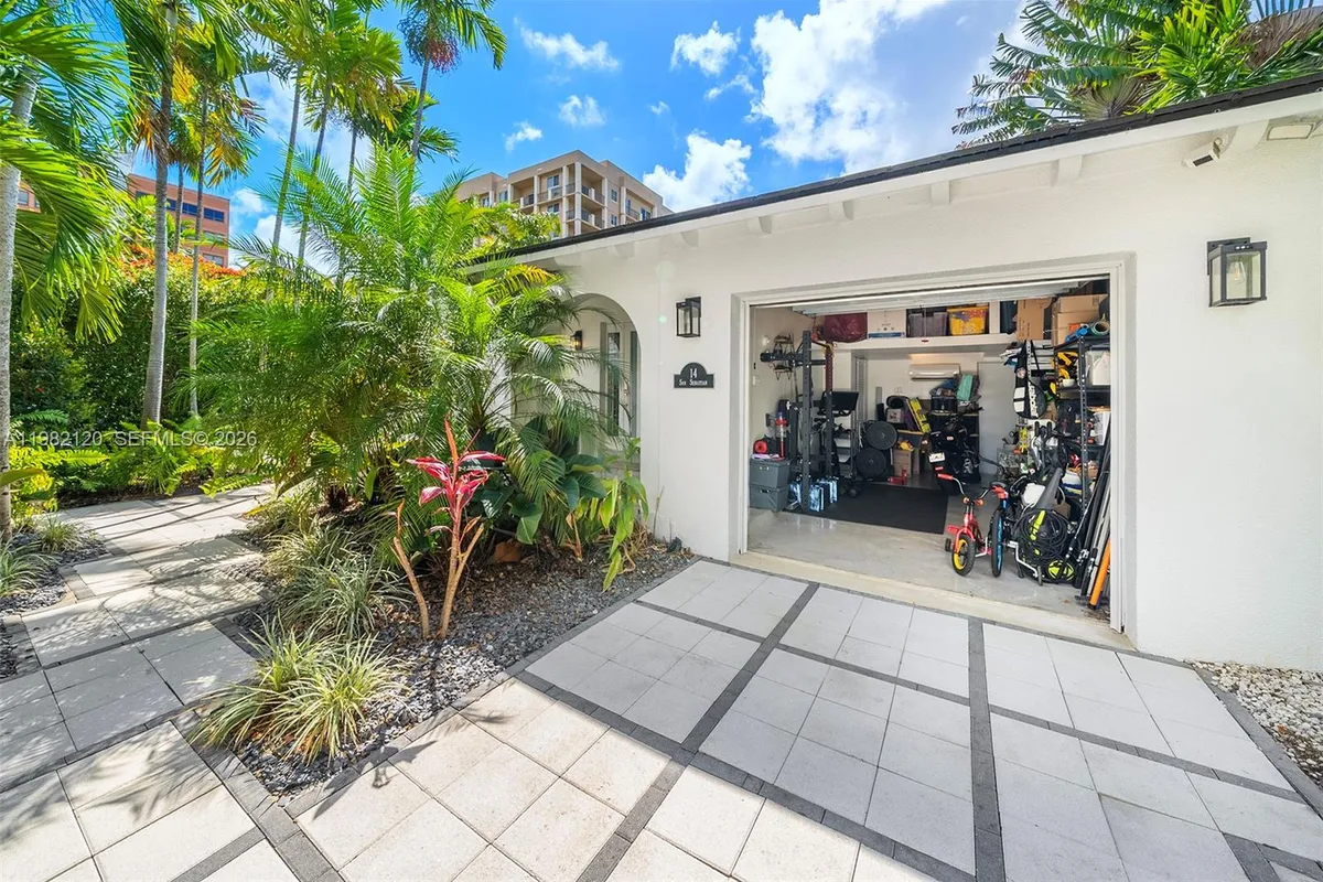 14 San Sebastian Ave, Coral Gables FL 33134