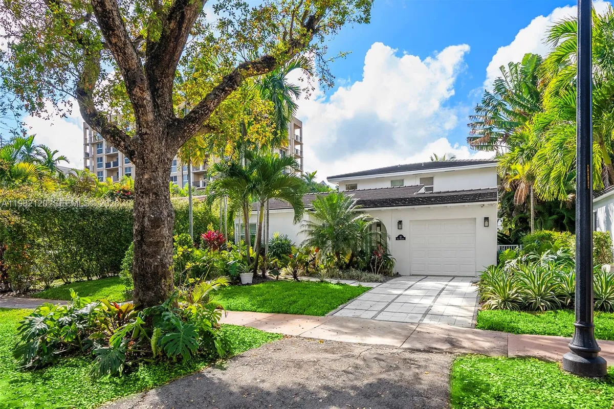 14 San Sebastian Ave, Coral Gables FL 33134