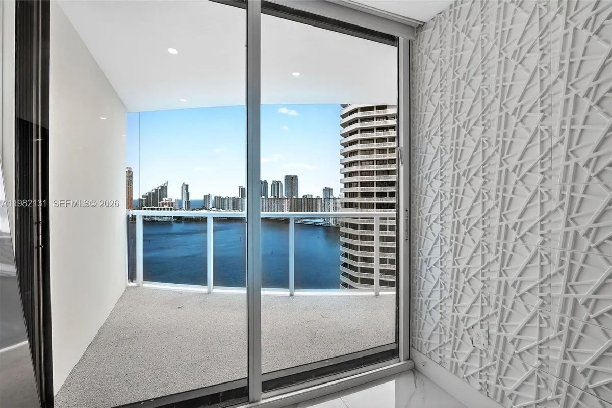 4000 Island Blvd # 2301, Aventura FL 33160