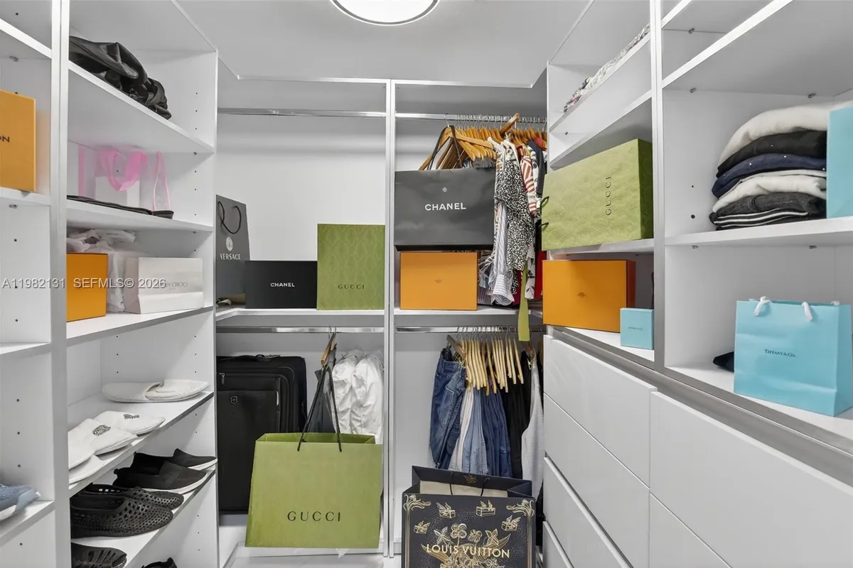 4000 Island Blvd # 2301, Aventura FL 33160