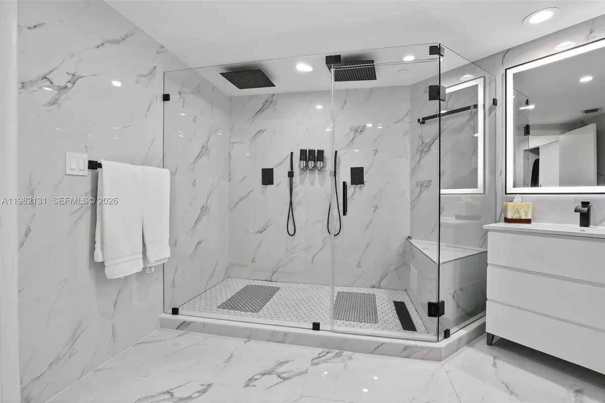 4000 Island Blvd # 2301, Aventura FL 33160