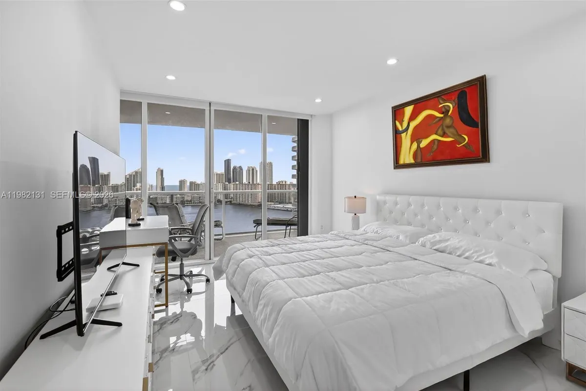 4000 Island Blvd # 2301, Aventura FL 33160