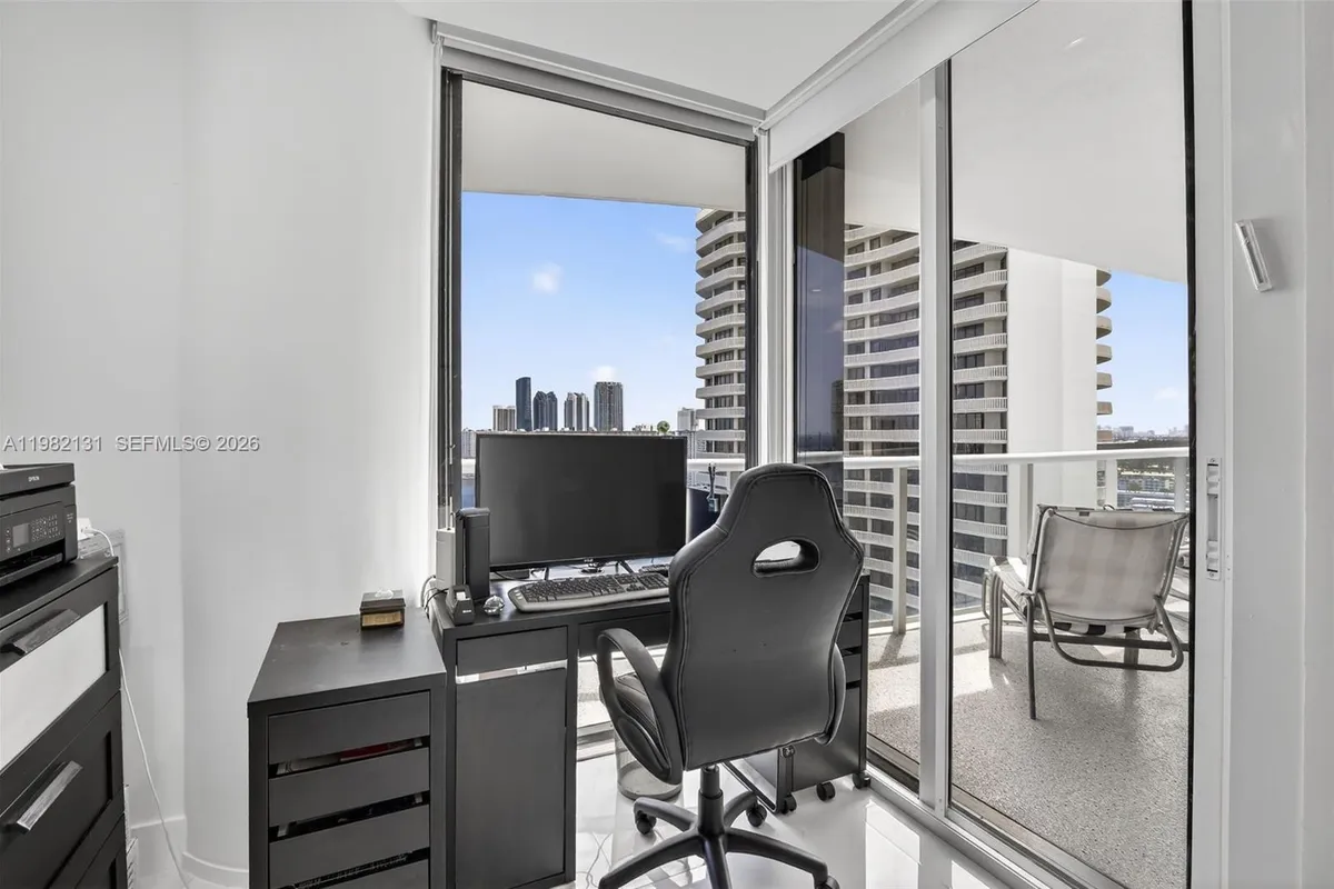 4000 Island Blvd # 2301, Aventura FL 33160