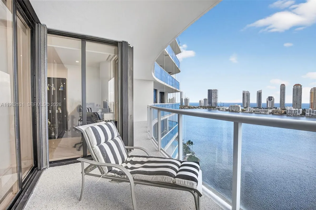 4000 Island Blvd # 2301, Aventura FL 33160