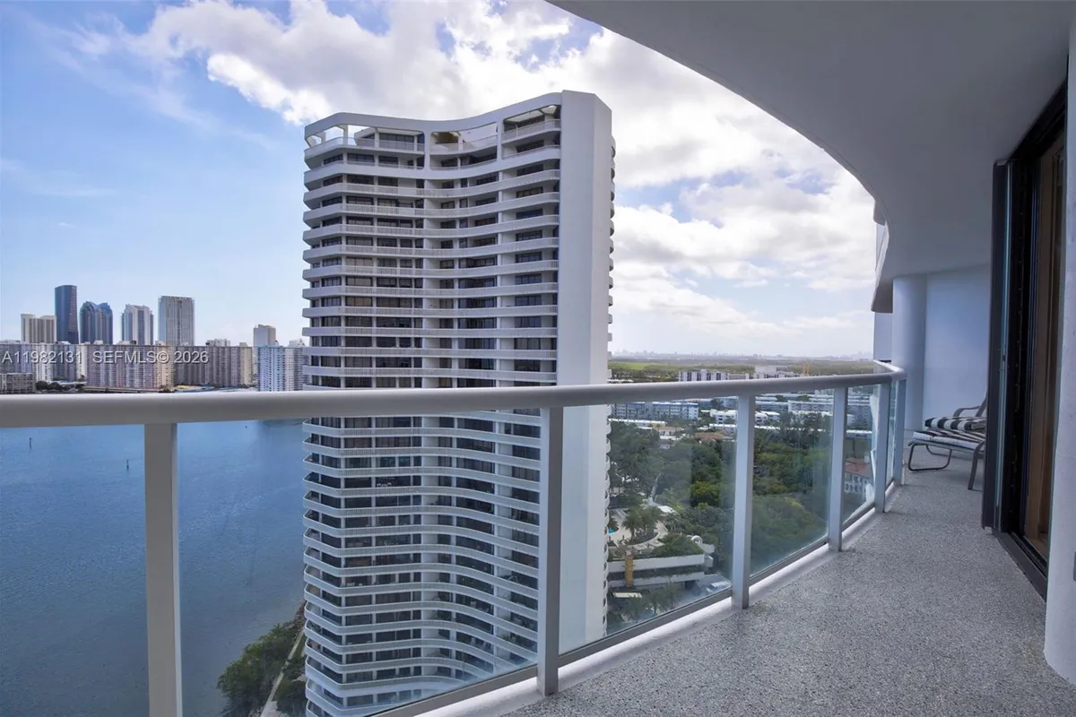 4000 Island Blvd # 2301, Aventura FL 33160