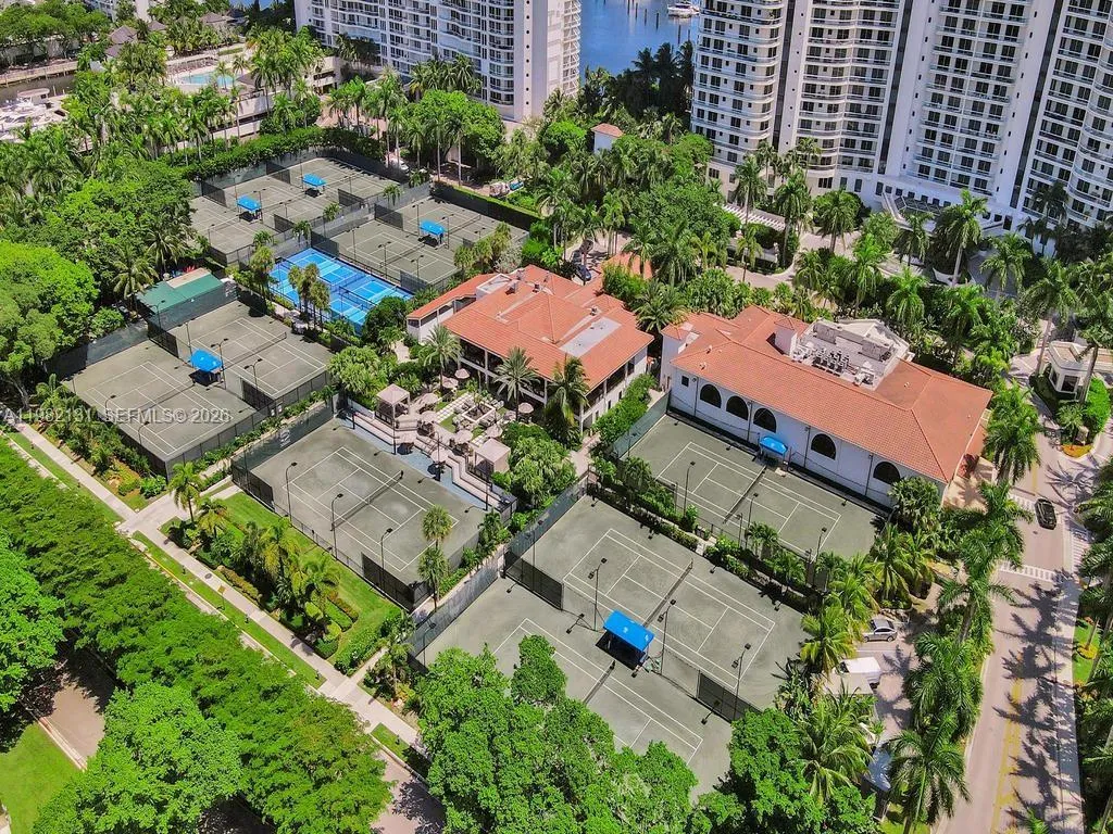 4000 Island Blvd # 2301, Aventura FL 33160