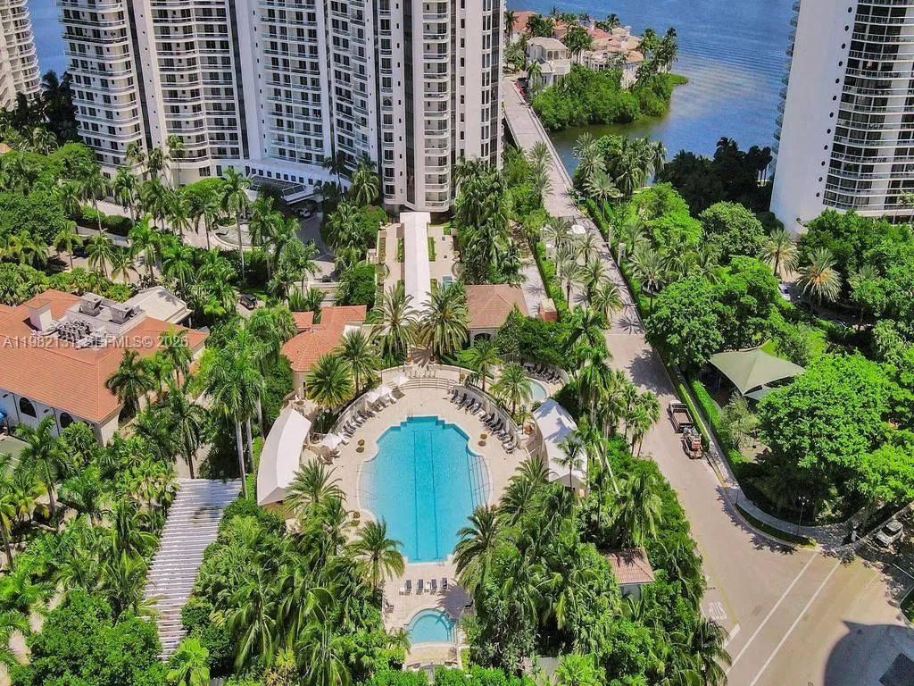 4000 Island Blvd # 2301, Aventura FL 33160