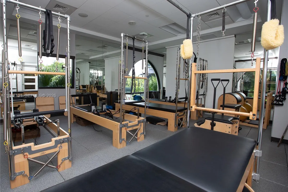 4000 Island Blvd # 2301, Aventura FL 33160