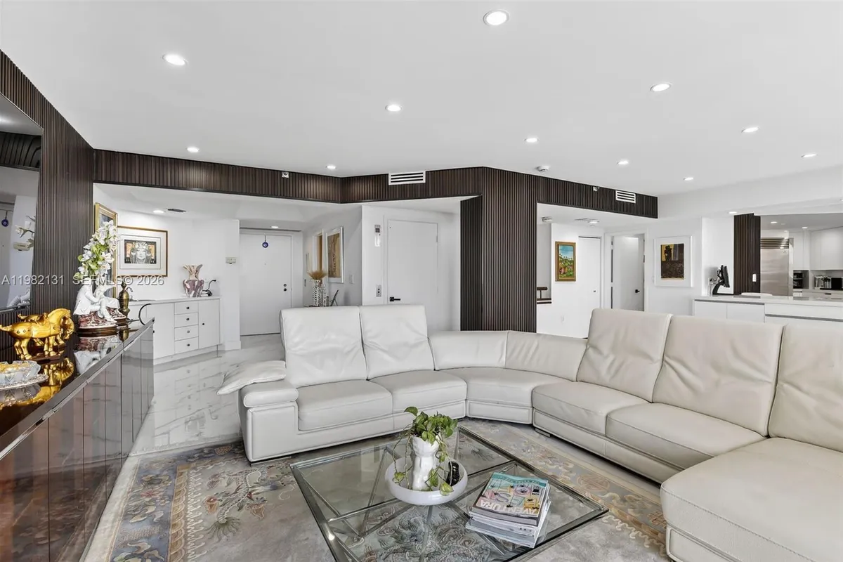 4000 Island Blvd # 2301, Aventura FL 33160