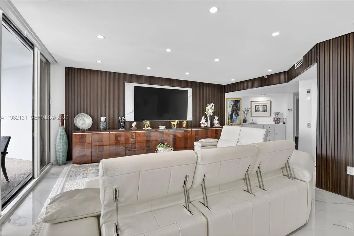 4000 Island Blvd # 2301, Aventura FL 33160