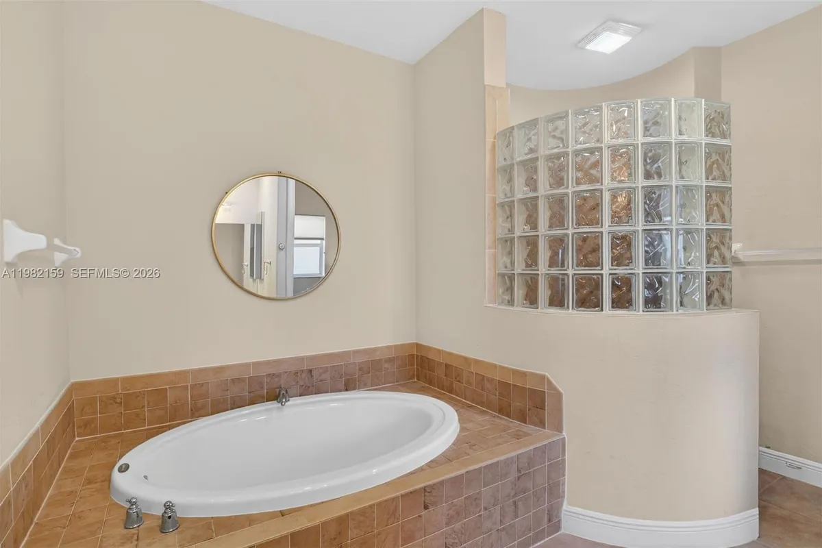 1414 NE 2nd Ter, Cape Coral FL 33909