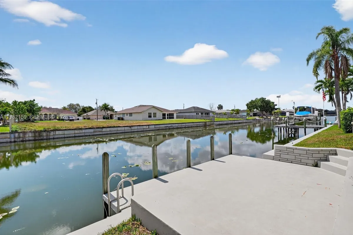 1414 NE 2nd Ter, Cape Coral FL 33909