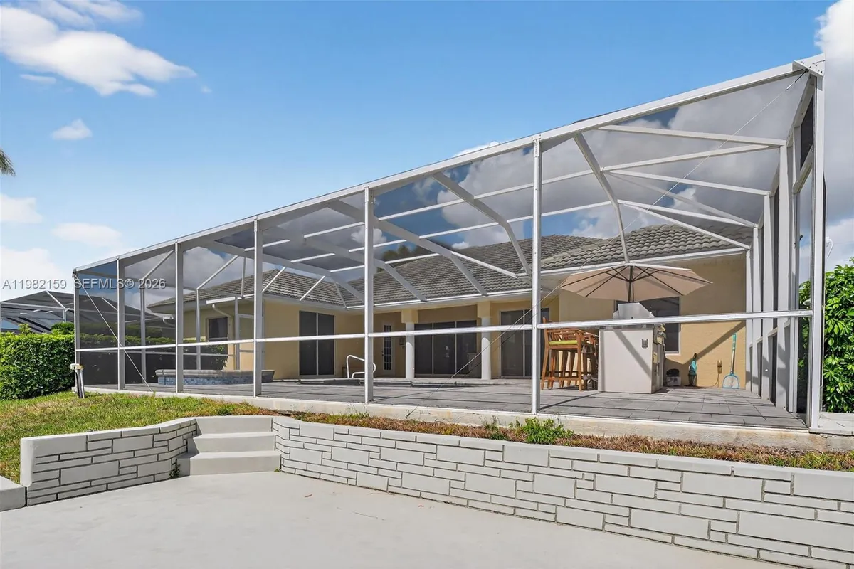 1414 NE 2nd Ter, Cape Coral FL 33909