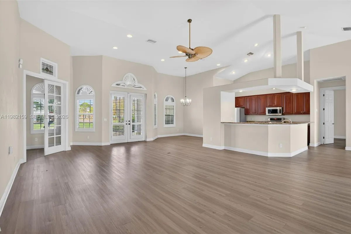 1414 NE 2nd Ter, Cape Coral FL 33909