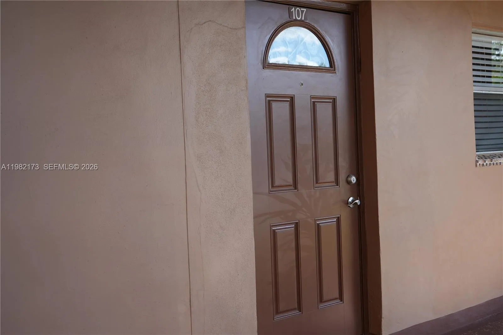 1 bedroom 1 bath for sale at 9900 Sunrise Lakes Blvd # 107, Sunrise FL 33322