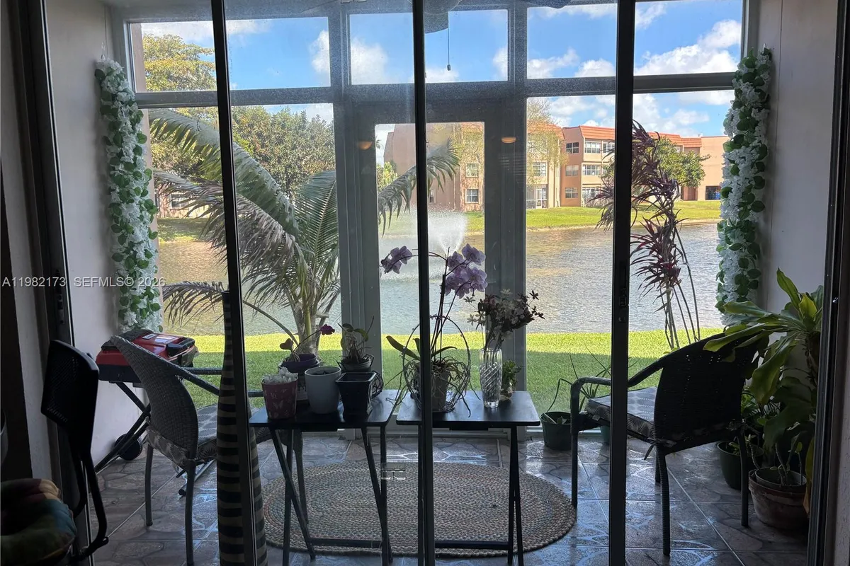 9900 Sunrise Lakes Blvd # 107, Sunrise FL 33322